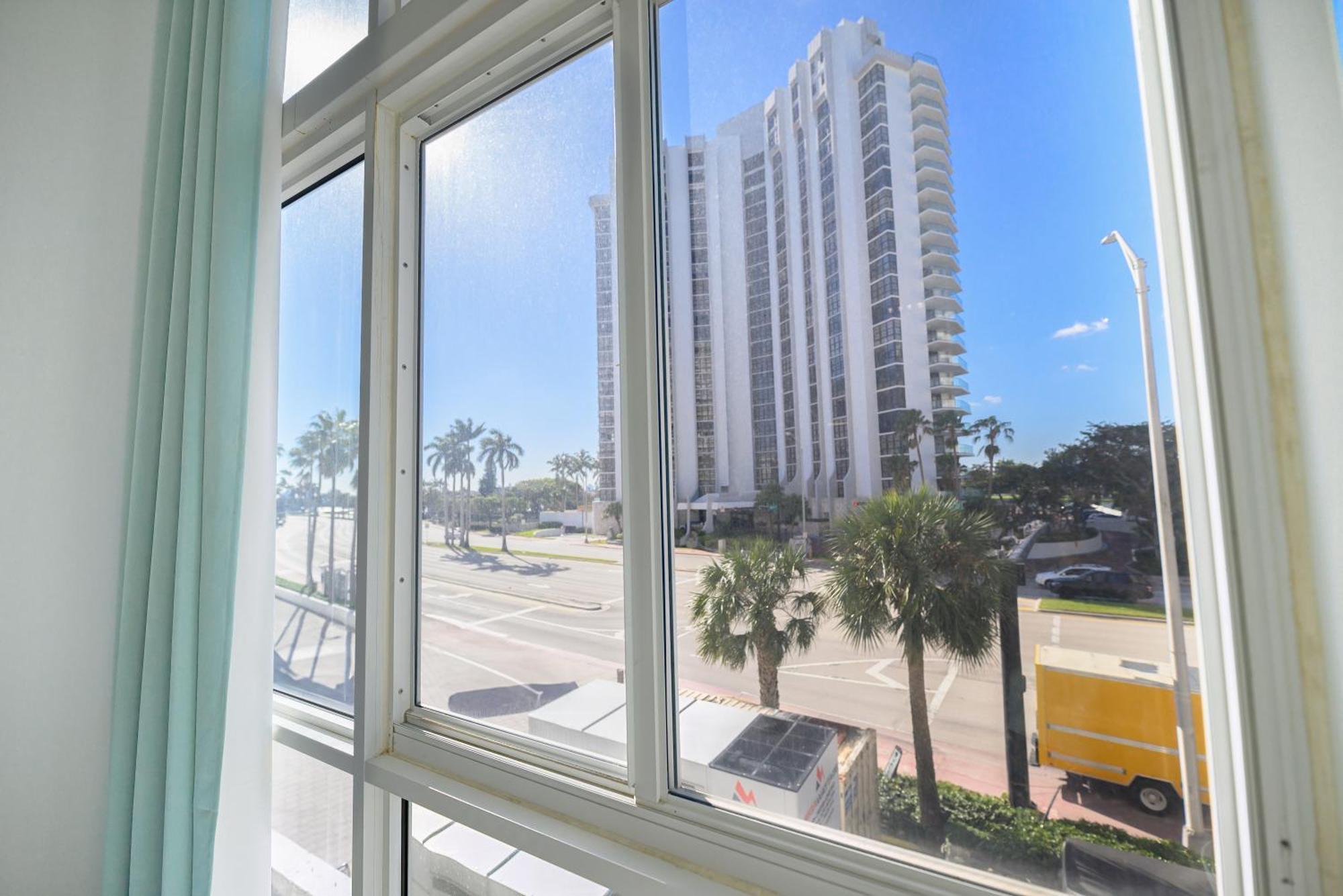 Seastays-miami Apartment
