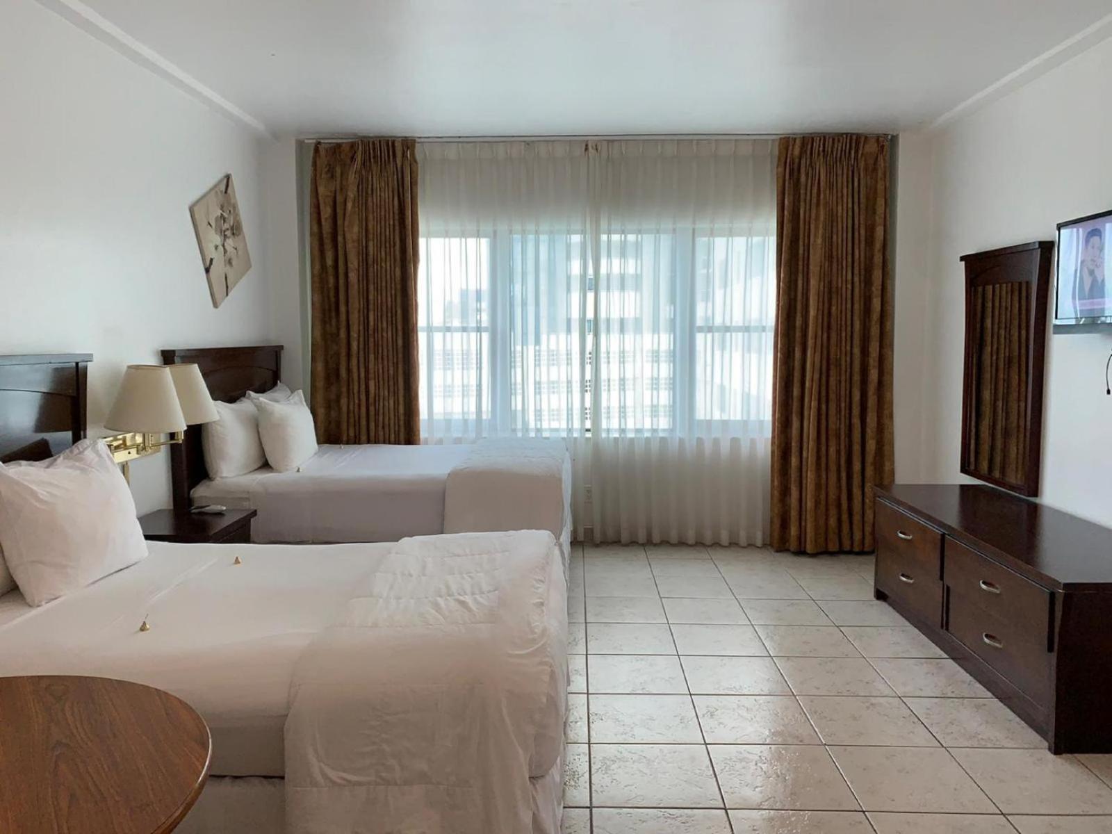 Ocean Front Casablanca With Full Kitchens & Access By Bl Apartment Miami Beach