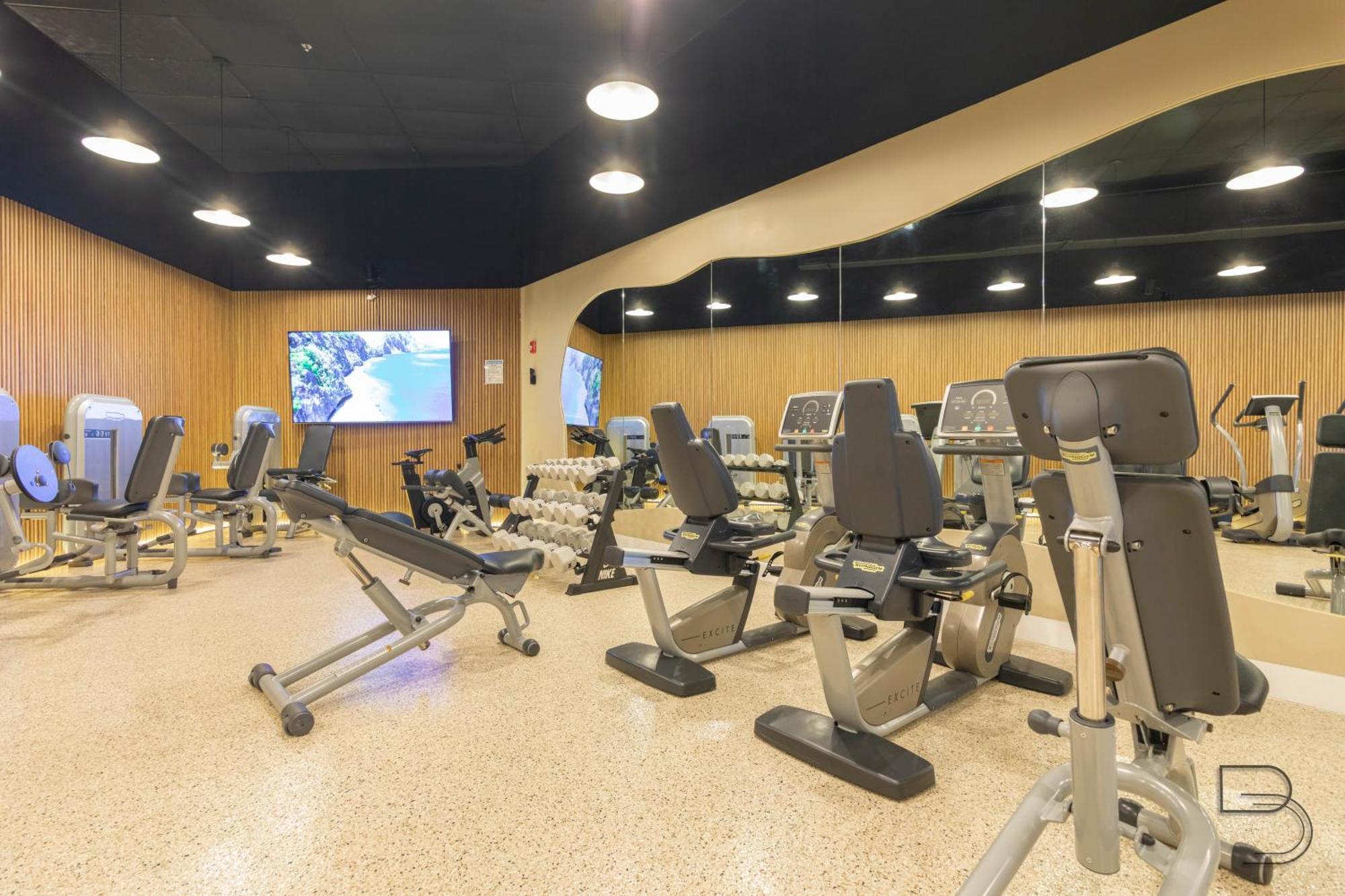 Girasole Aparthotel 3*