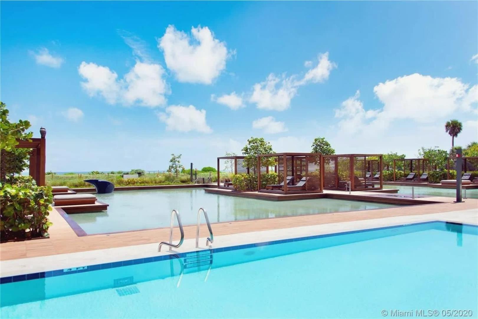 Apartment Elegant 4-bdr Oceanfront With Skyline Views
