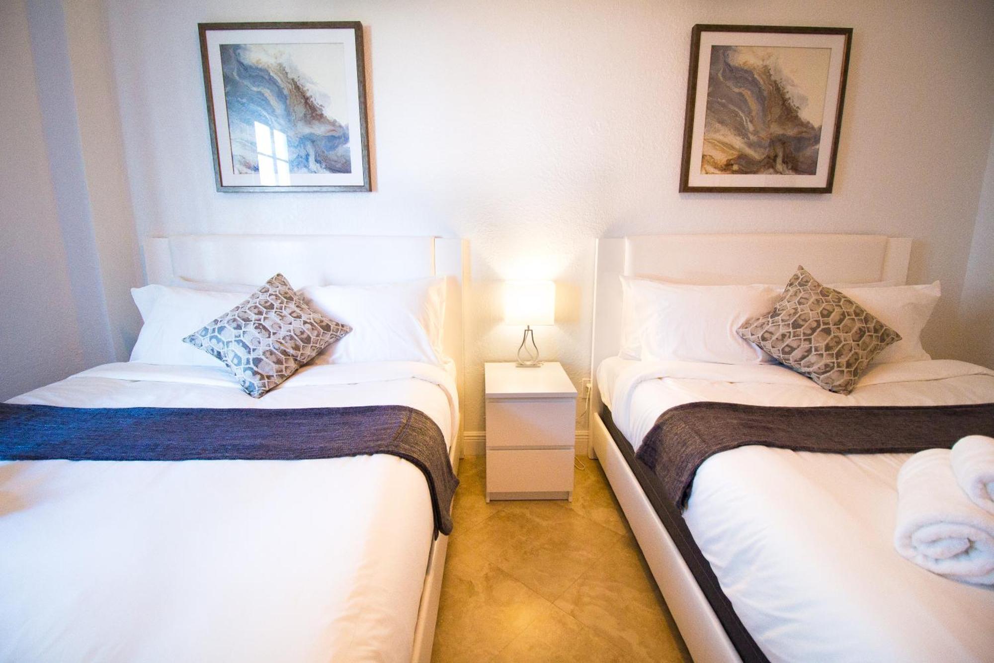 Barbizon On Ocean Drive Apartment *