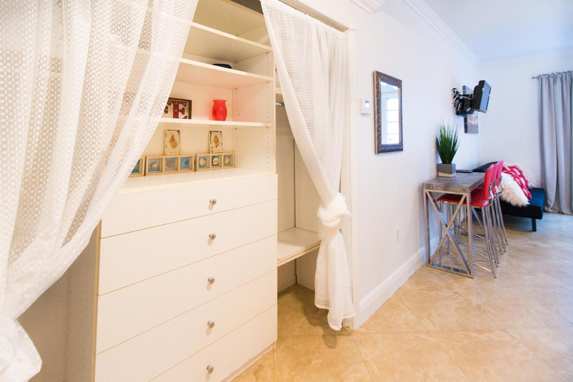Barbizon On Ocean Drive Apartment Miami Beach