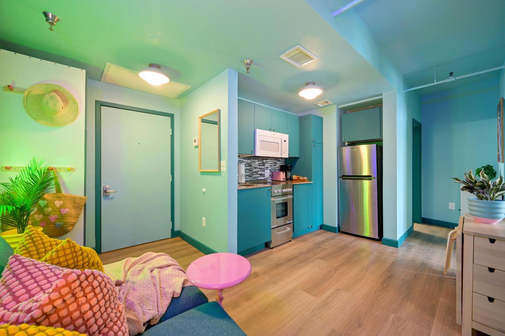 Barbizon On Ocean Drive Apartment *