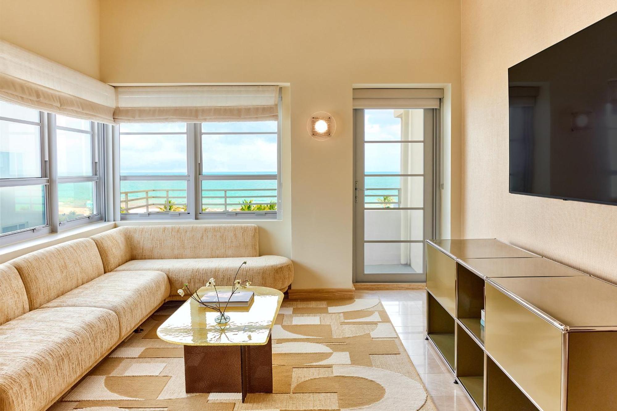 Resort The Shelborne By Proper Miami Beach