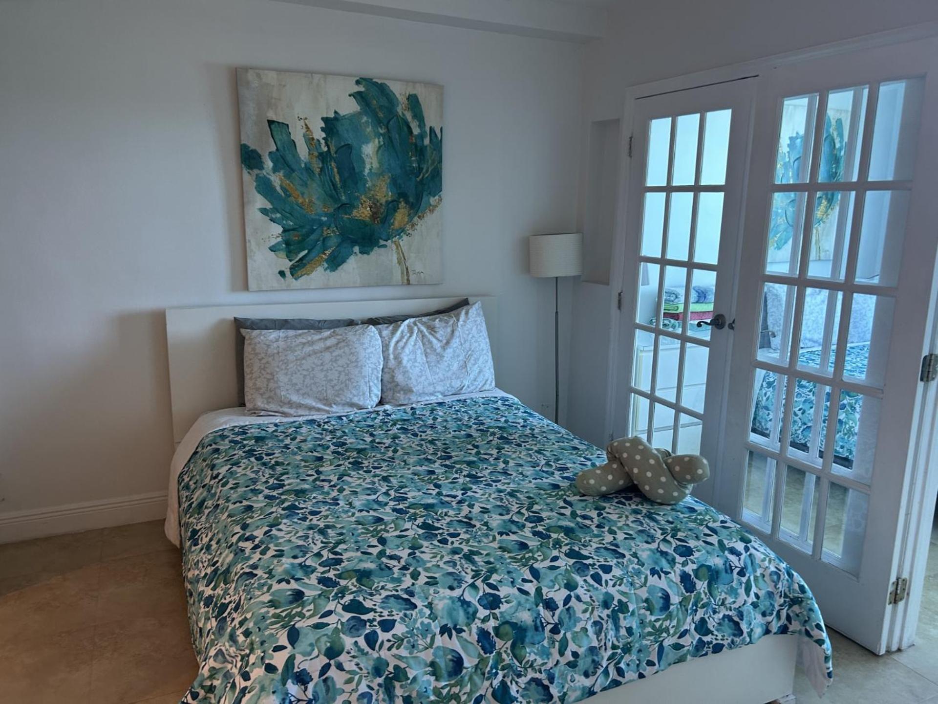 Ocean Front Units *