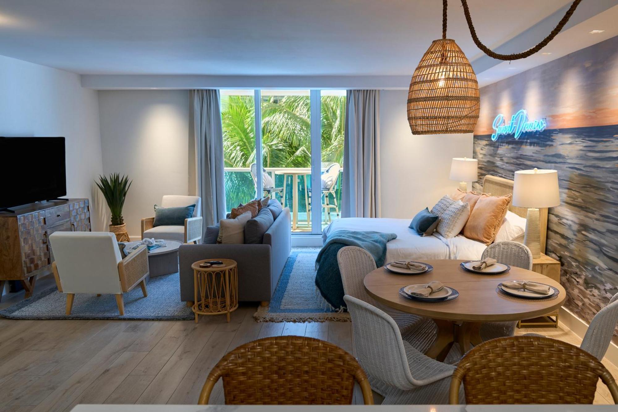 Apartment At Roney Palace - 329 *