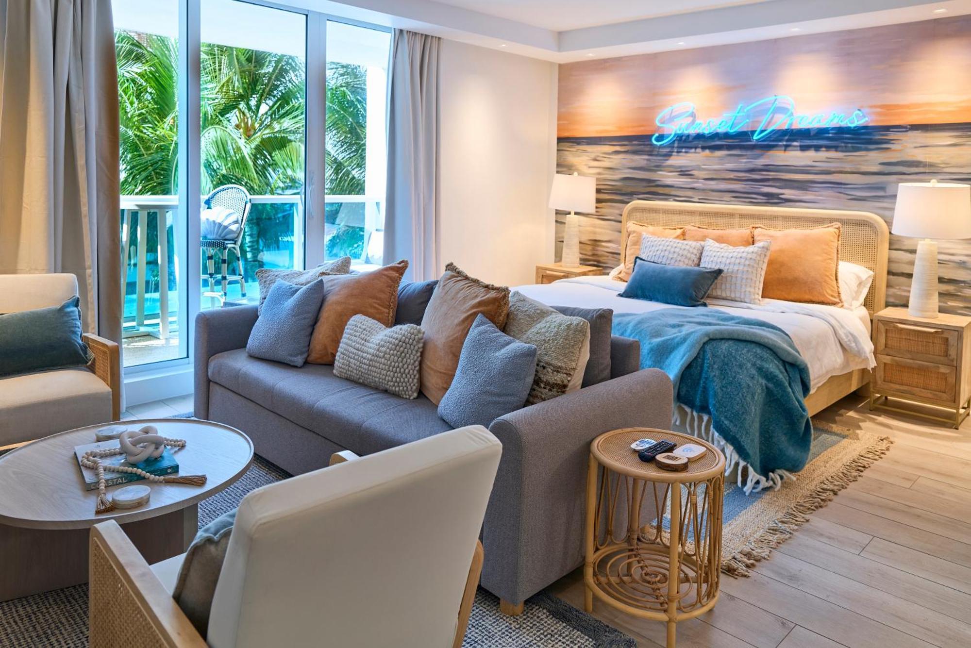 At Roney Palace - 329 * Miami Beach