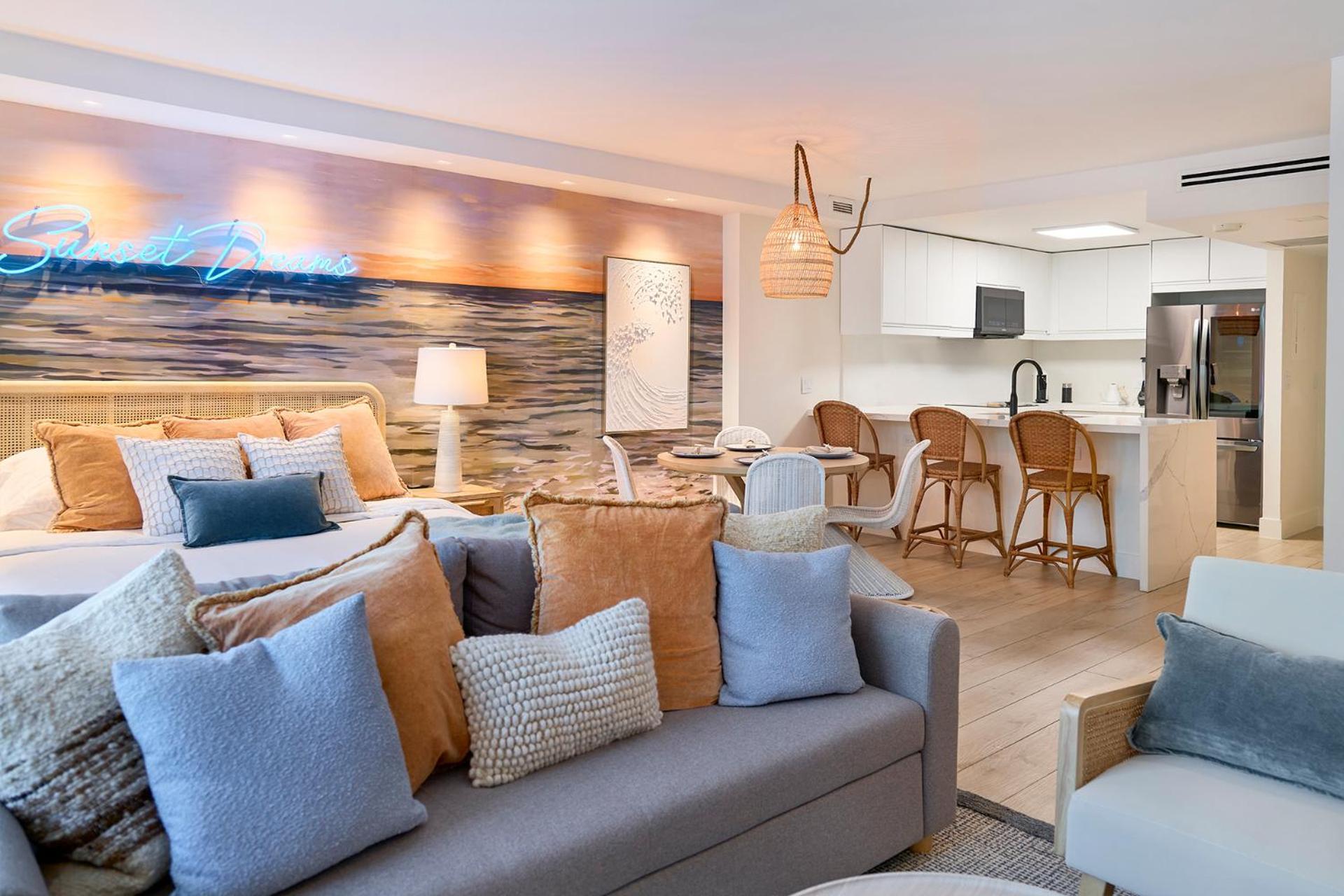 Apartment At Roney Palace - 329 *