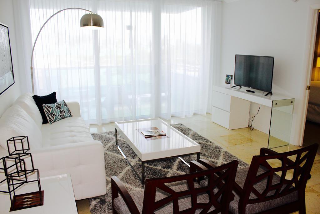 Oceanfront Contemporary Miami Beach