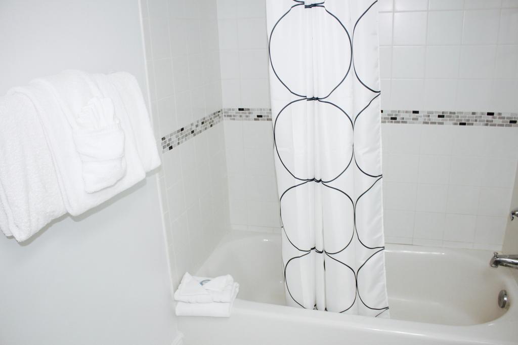 Oceanfront Contemporary Aparthotel 4*