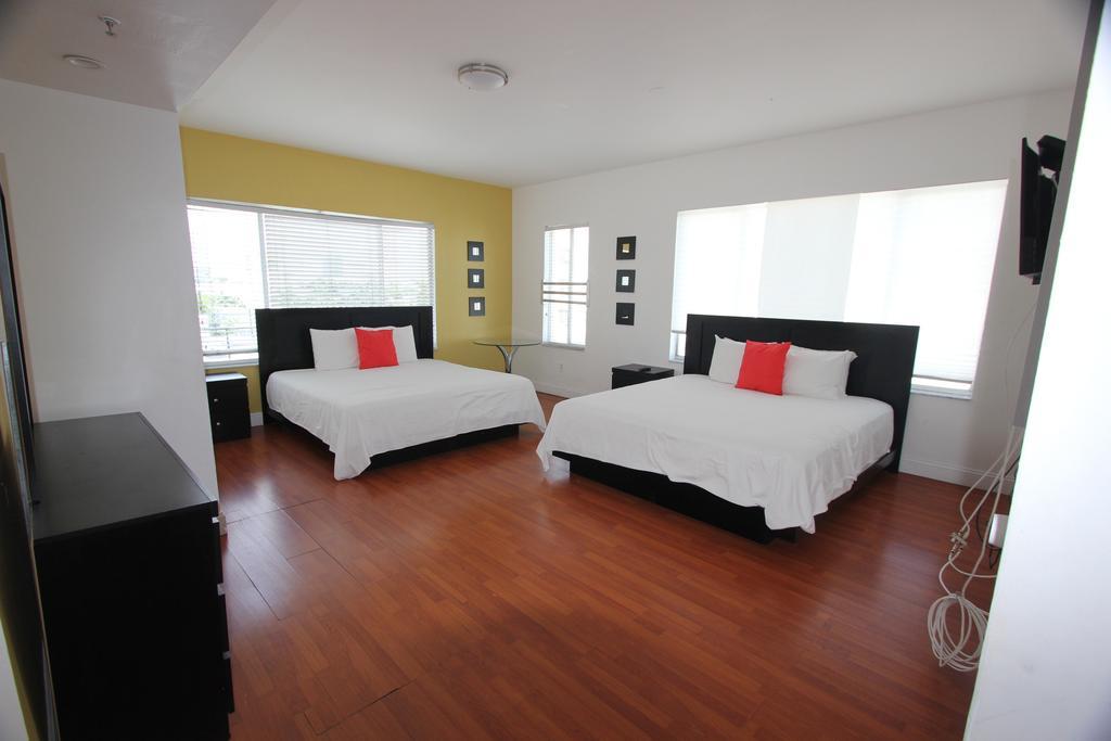 9th And Ocean Dr Penthouse *