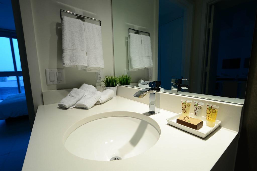 Monte Carlo Miami Aparthotel
