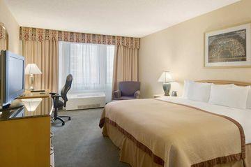 Hotel Penn Station 3*