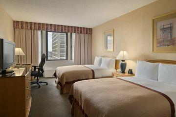 Hotel Penn Station