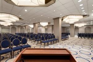 Hotel Penn Station 3*