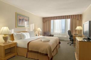 Hotel Penn Station Miami Beach