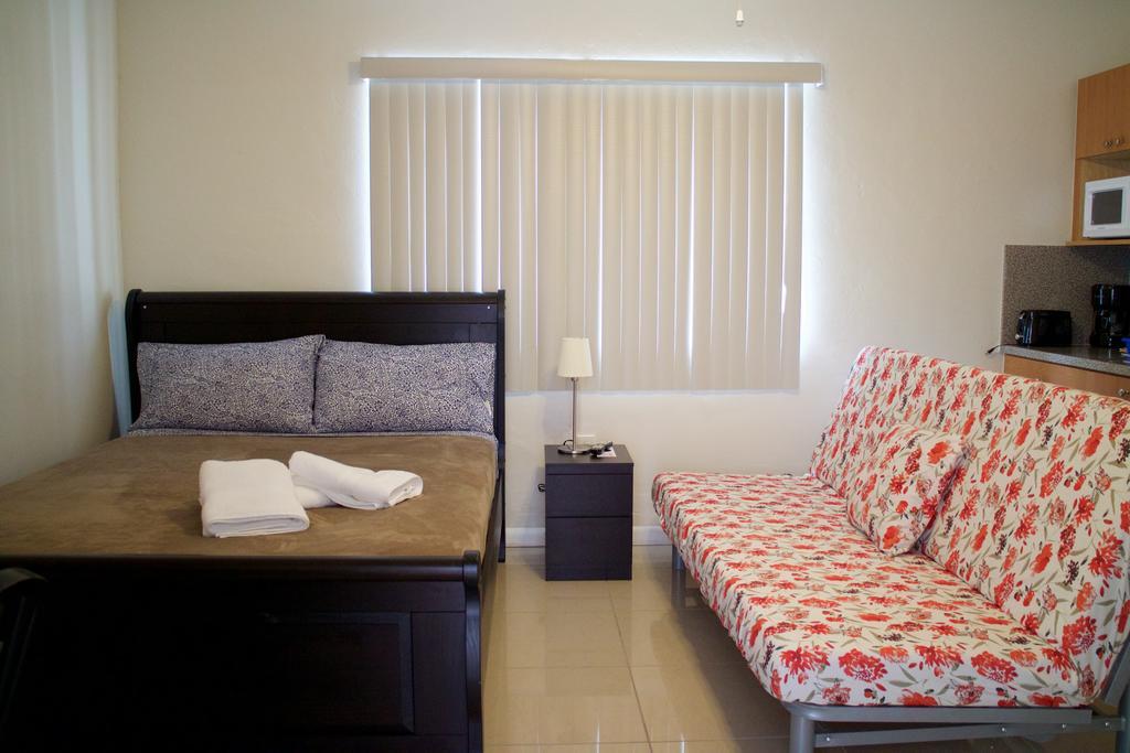 Hotel Beach Corner