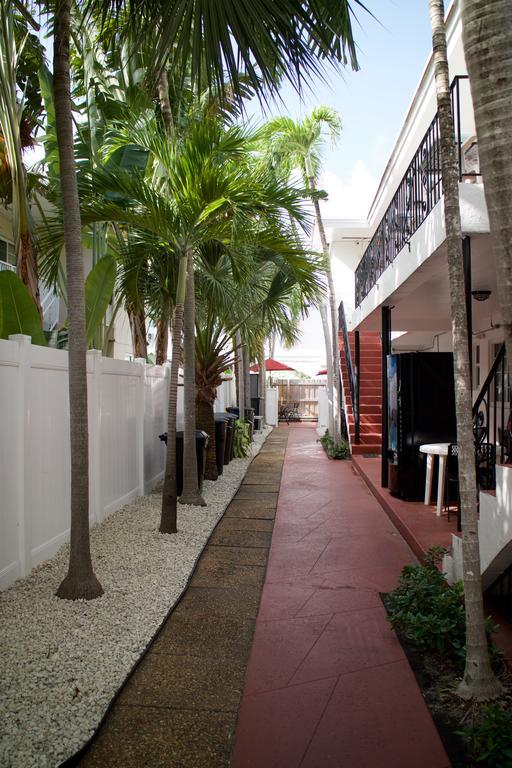 Beach Corner Hotel Miami Beach