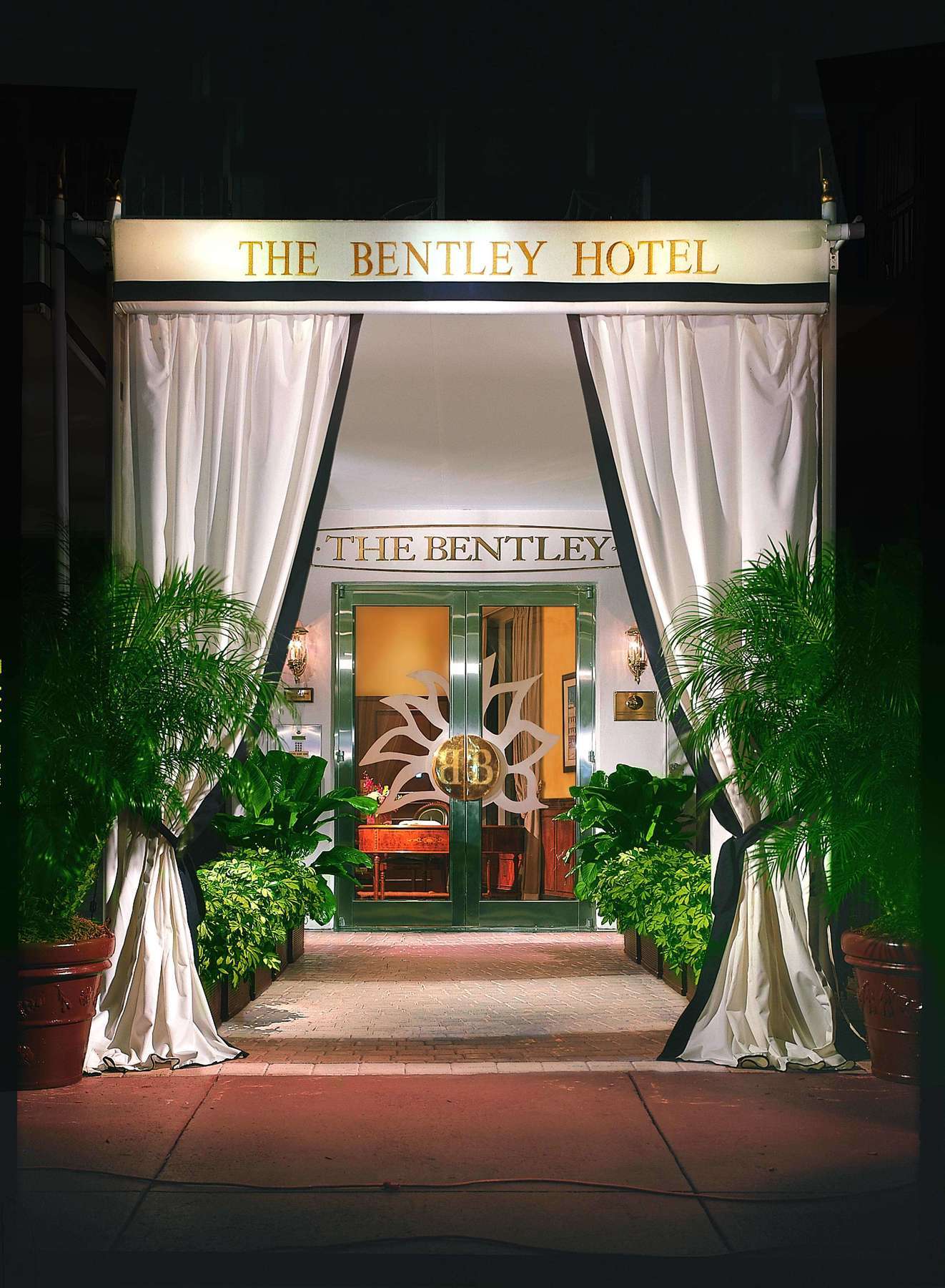 Bentley South Hotel 4*