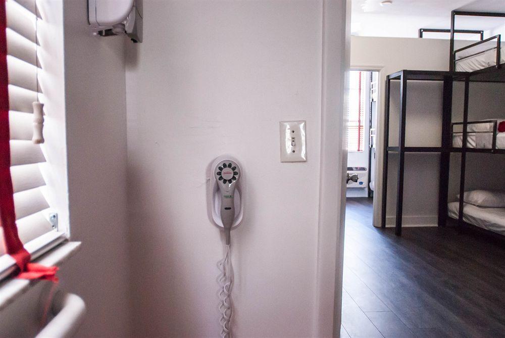 Miami Party Hostel *