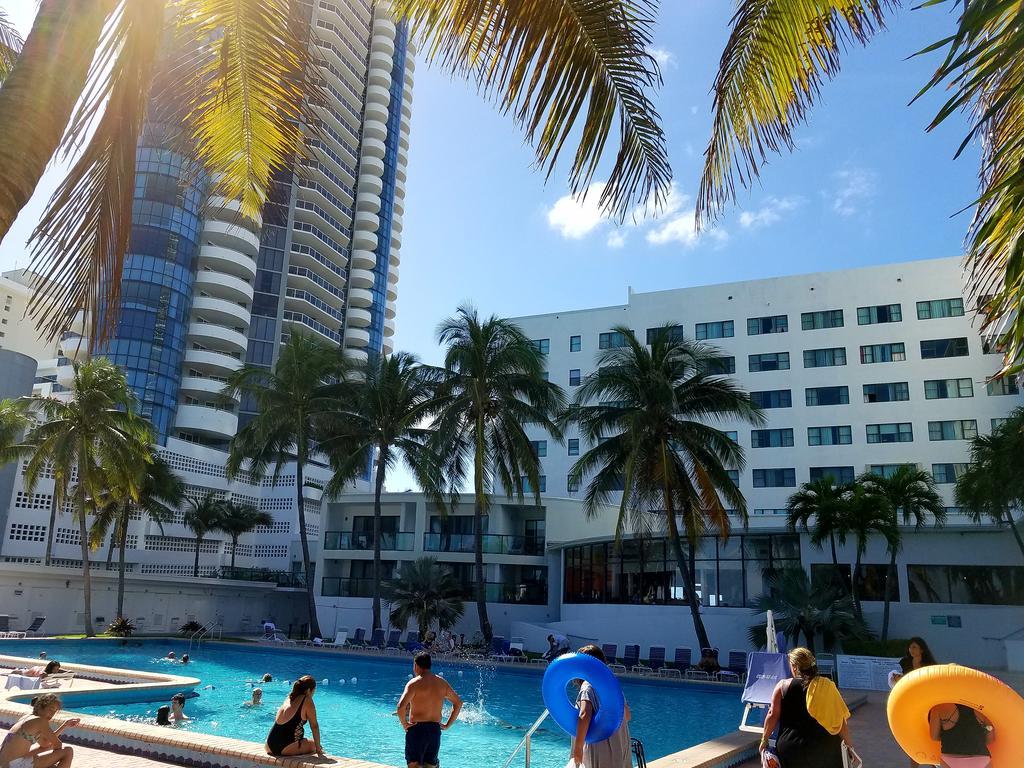 Suncoast Ll * Miami Beach