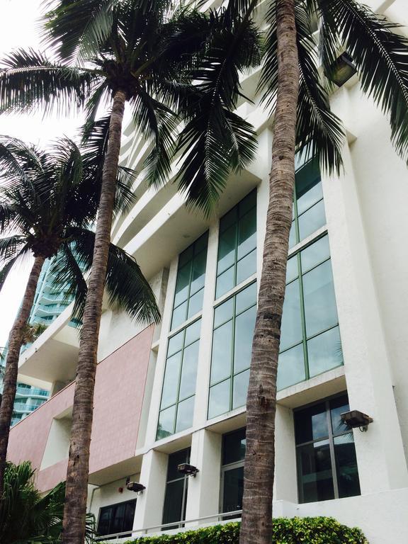 Sixty Sixty Hotel : Miami Beach * Miami Beach