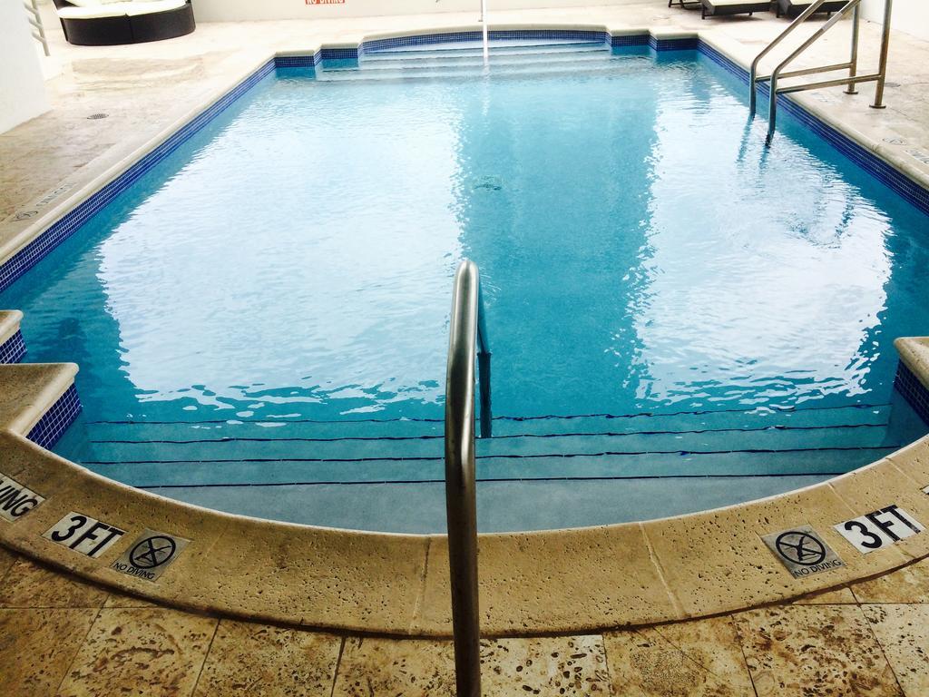 Sixty Sixty Hotel : Miami Beach *