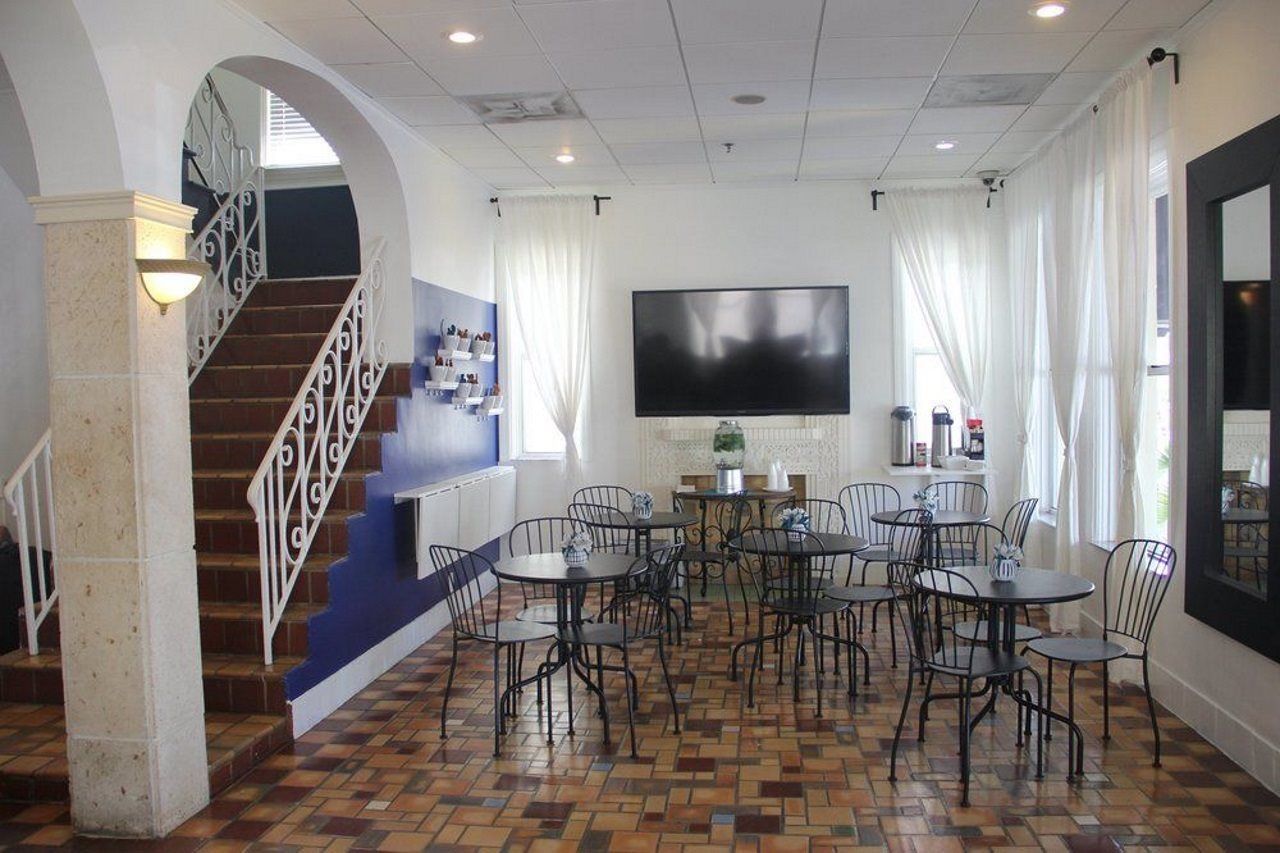 Hotel Princess Ann Miami Beach