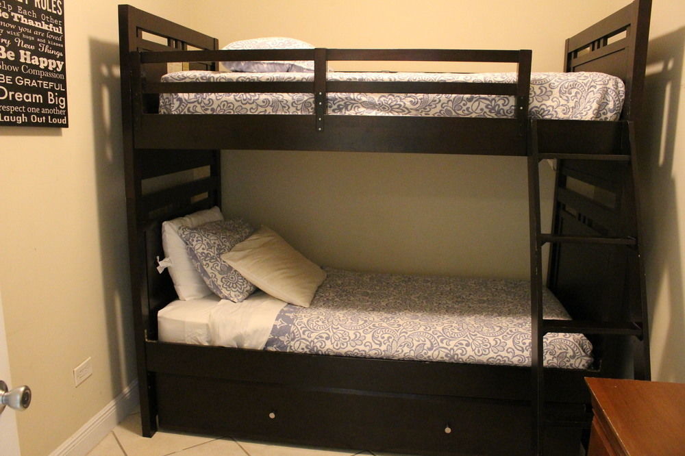 Aparthotel Pavilion 3*