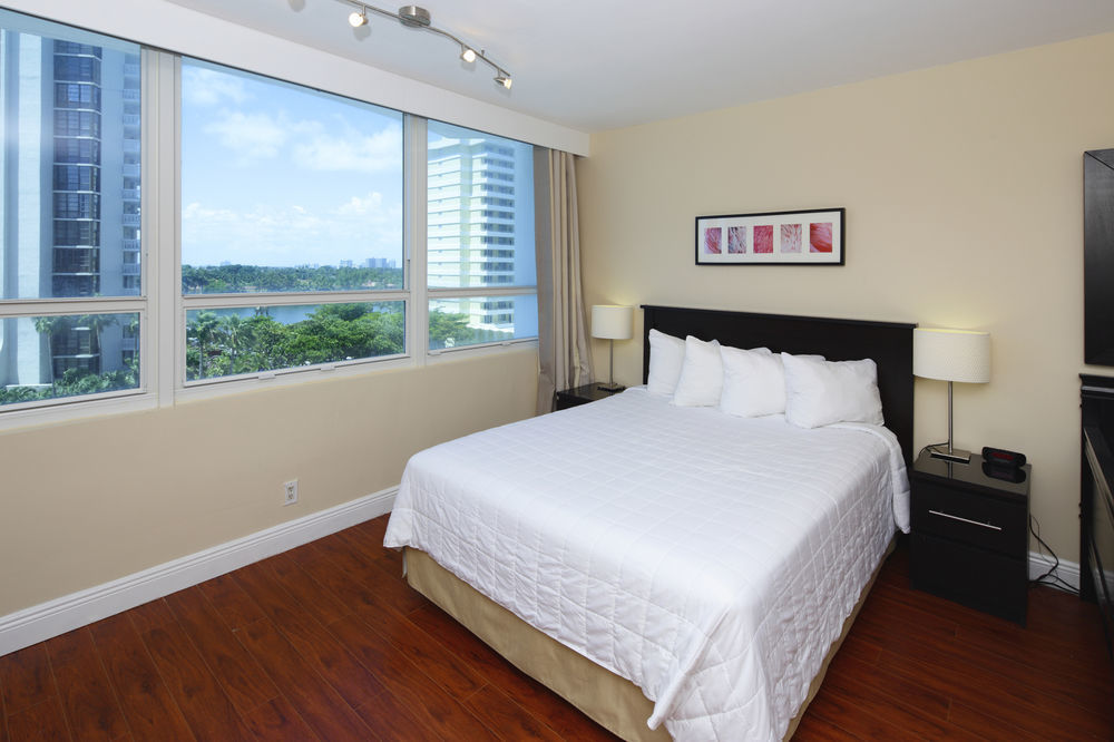 Hotel Castle Beach By New Point Miami 3*