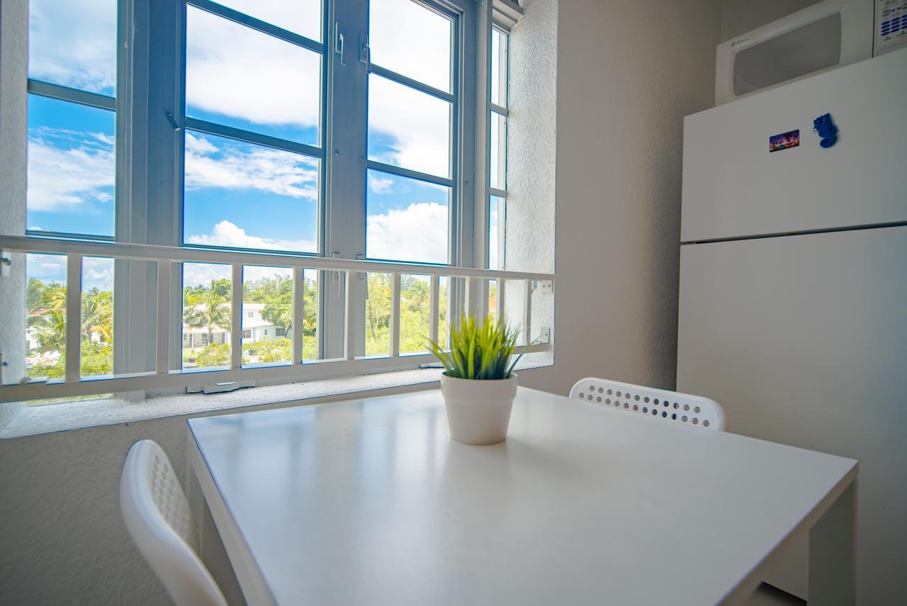 Apartment A Block From The Beach- Miami Beach *
