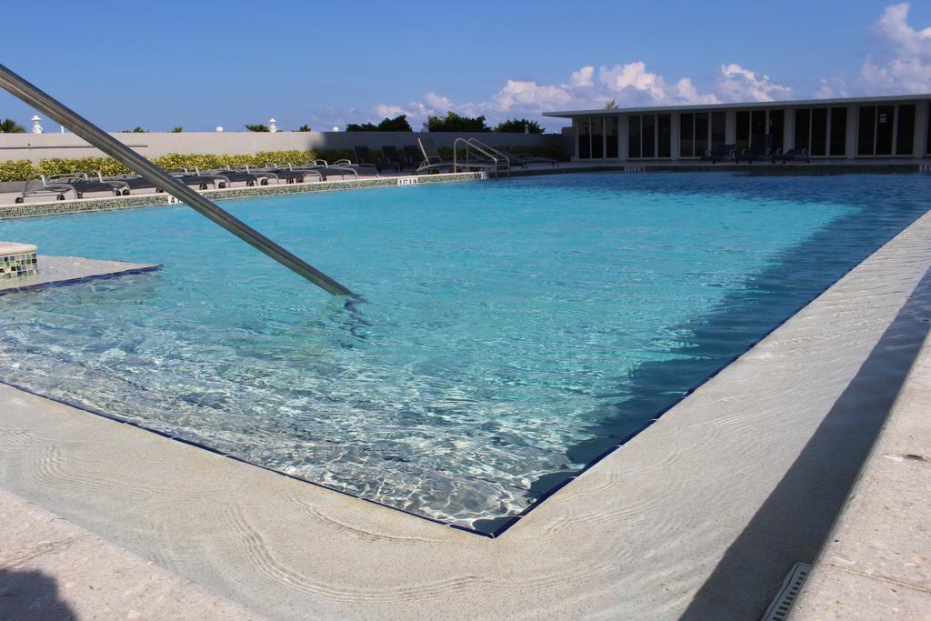 Ocean Pavilion * Miami Beach