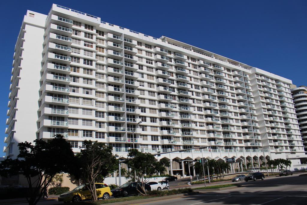 Ocean Pavilion Apartment *