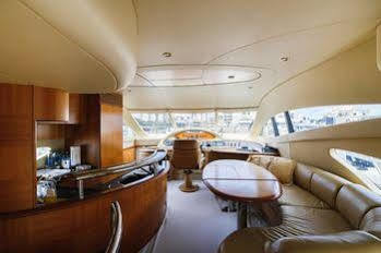 Miami Luxury Yacht Charters 4*