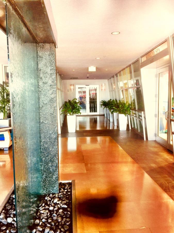 Apartment At De Soleil On Ocean Drive *