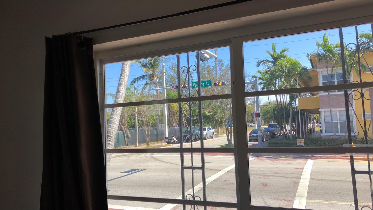 Beach Corner Hotel