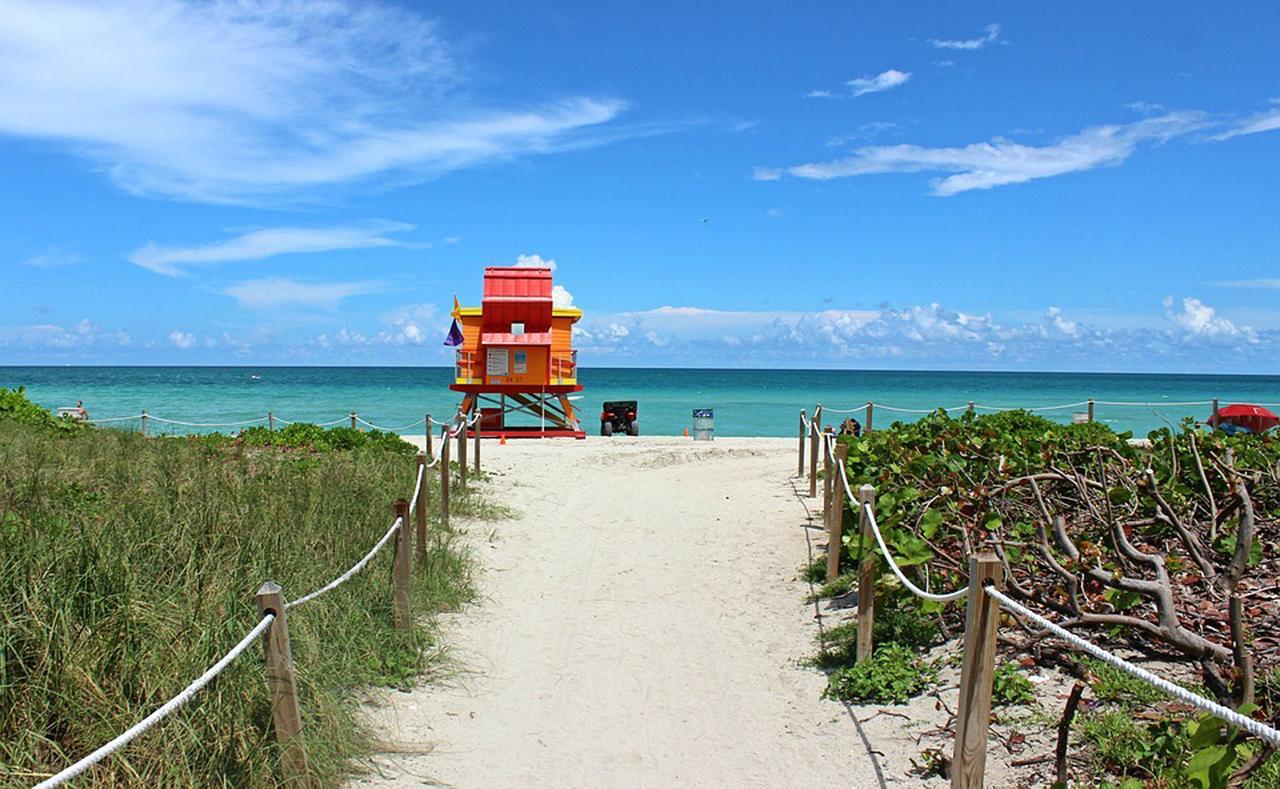 Appartamento Beachfront Bentley One Bedroom With Balcony And Access *