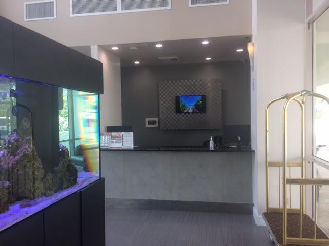 Sixty Sixty Hotel 3*