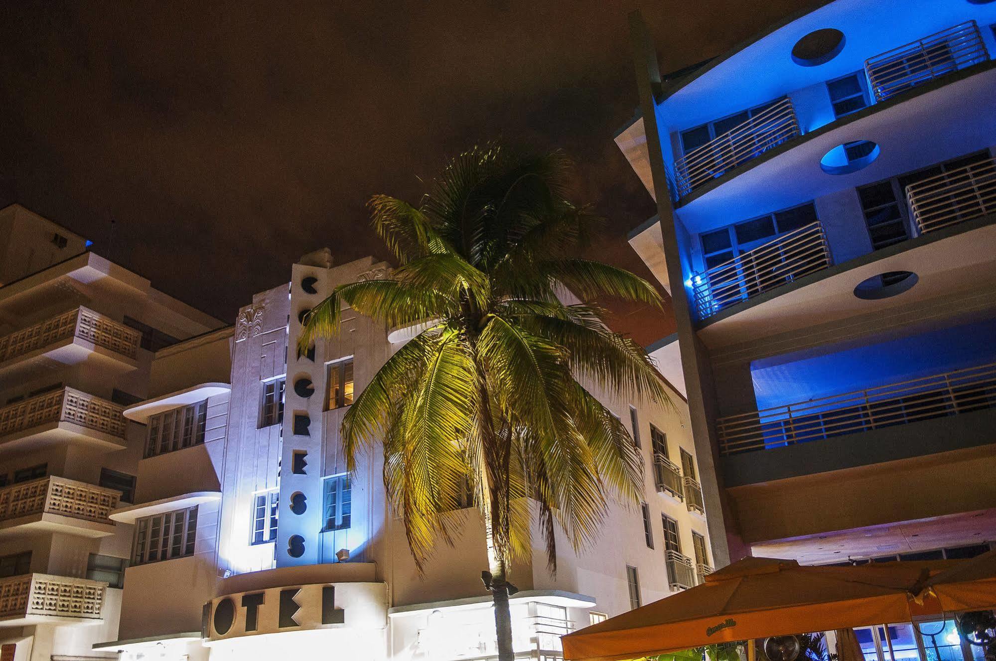 Hotel Congress Suites At The Strand 3*
