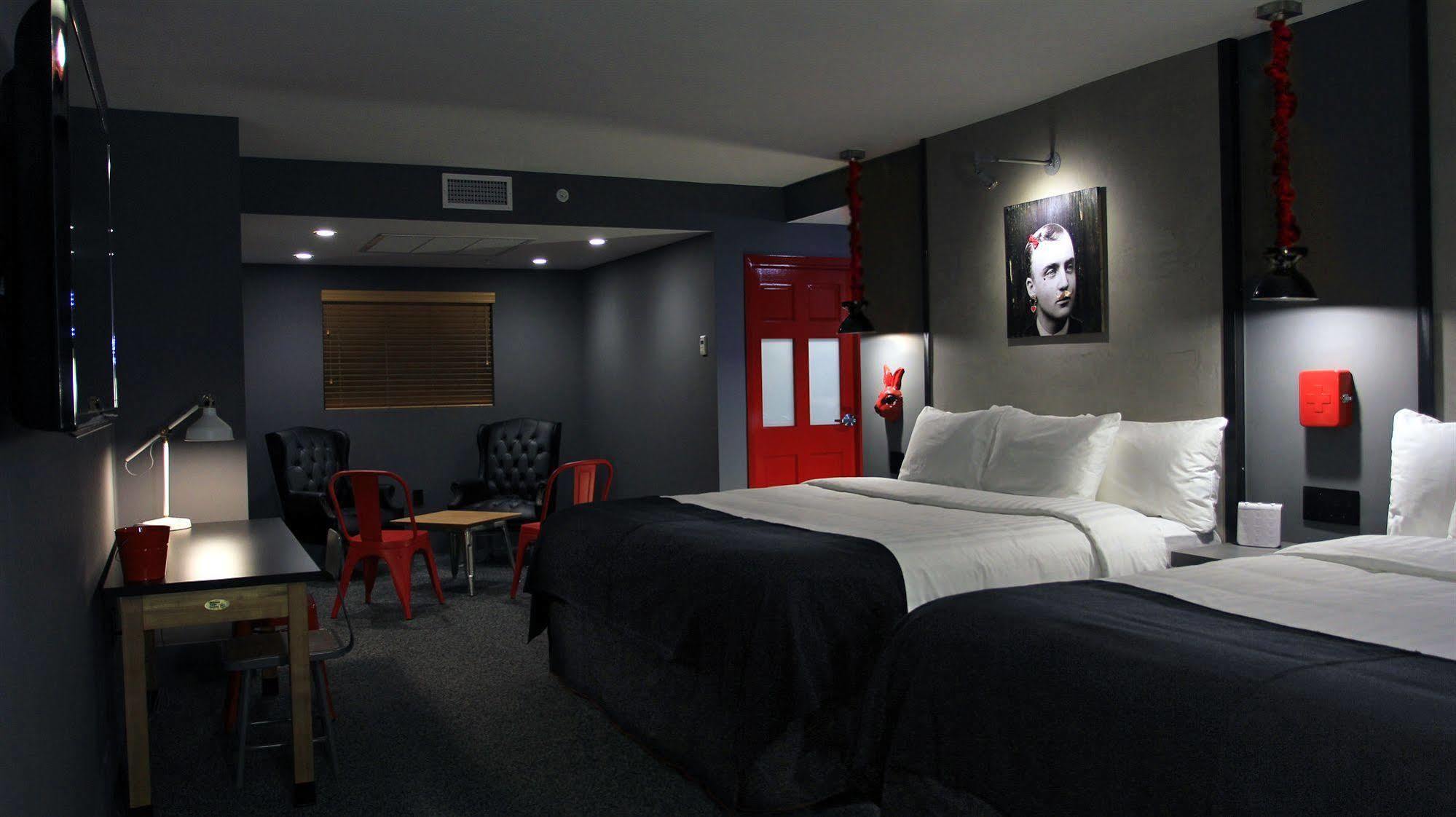 Hotel Gaythering - Gay - Adults Welcome Miami Beach