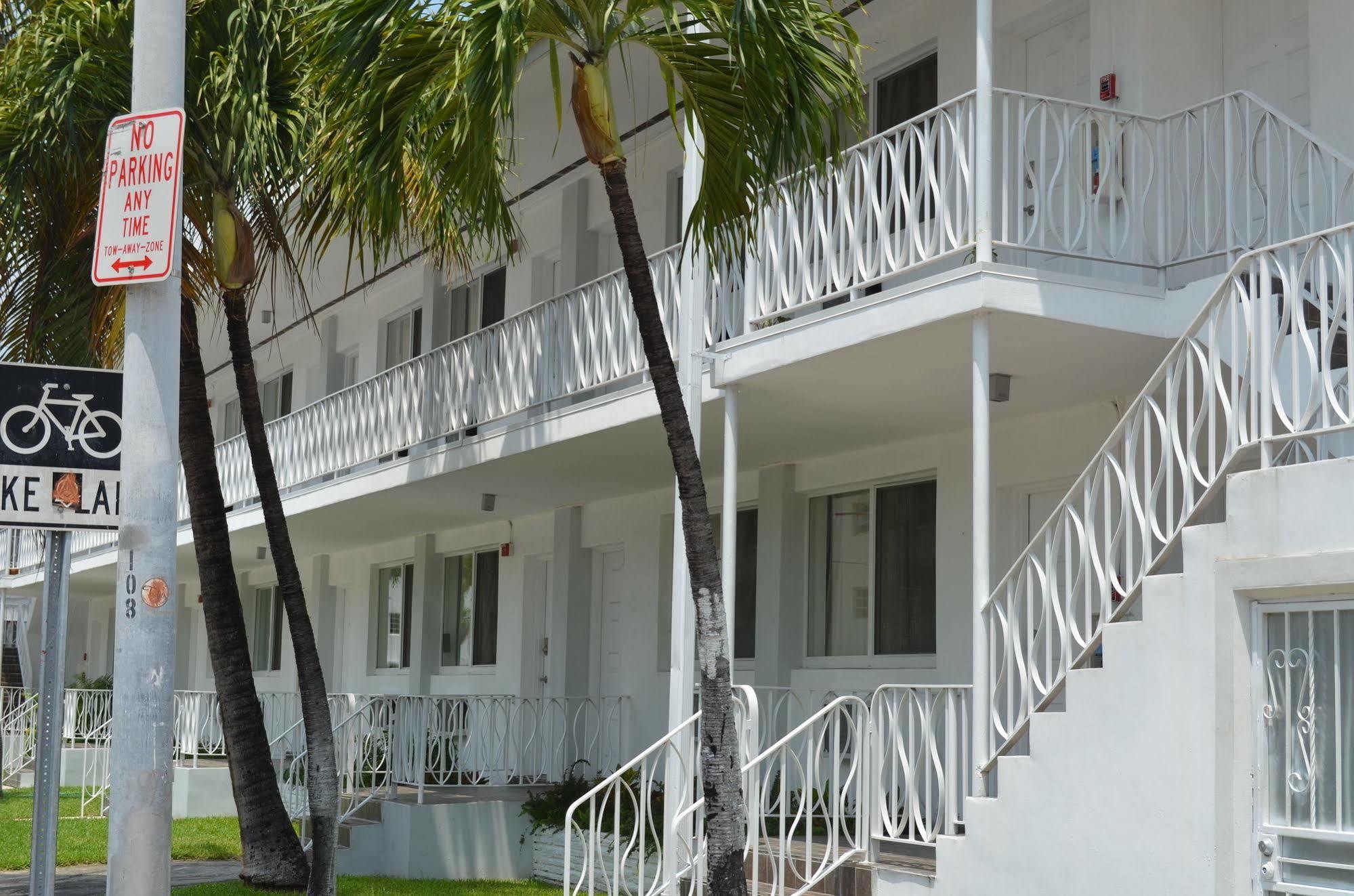 Juliana Club Hotel Miami Beach