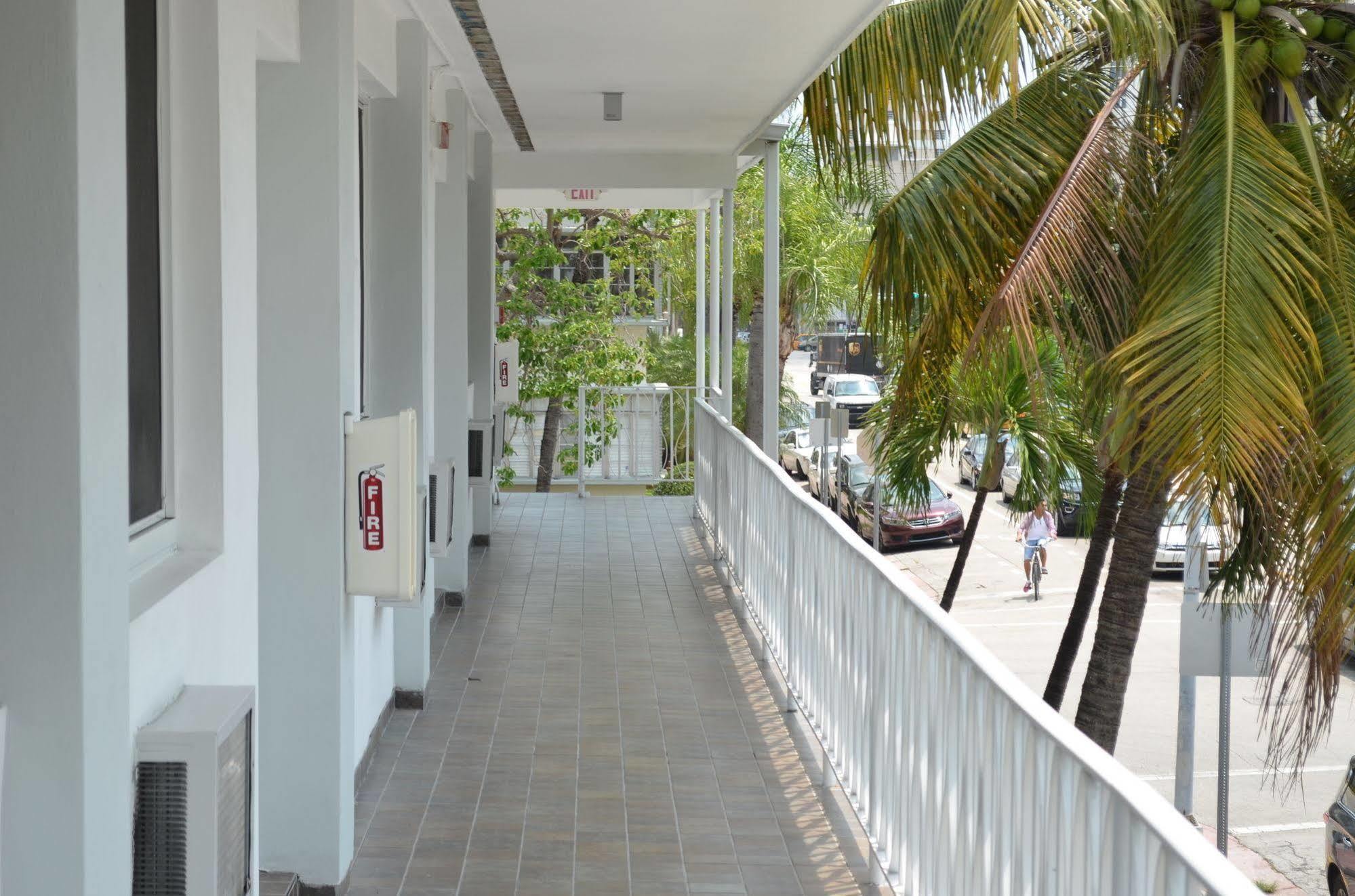 Juliana Club Hotel Miami Beach