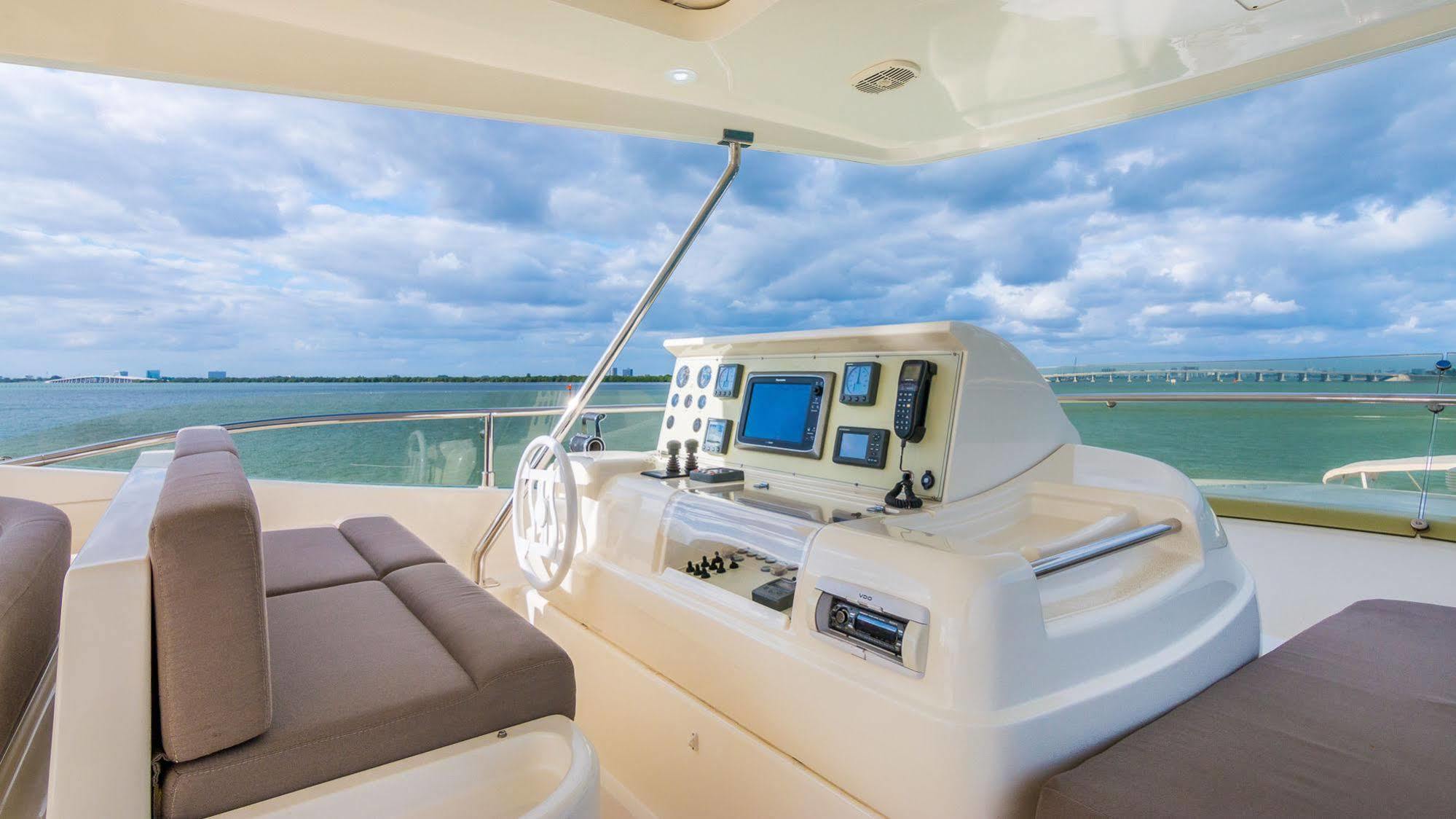 Miami Luxury Yacht Charters Hotel