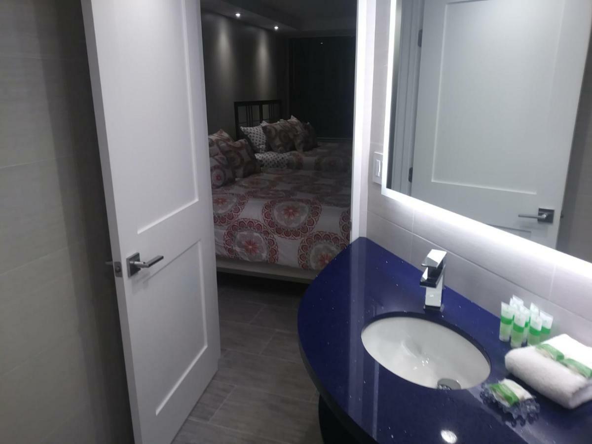 Beachfront Suites Appartamento *