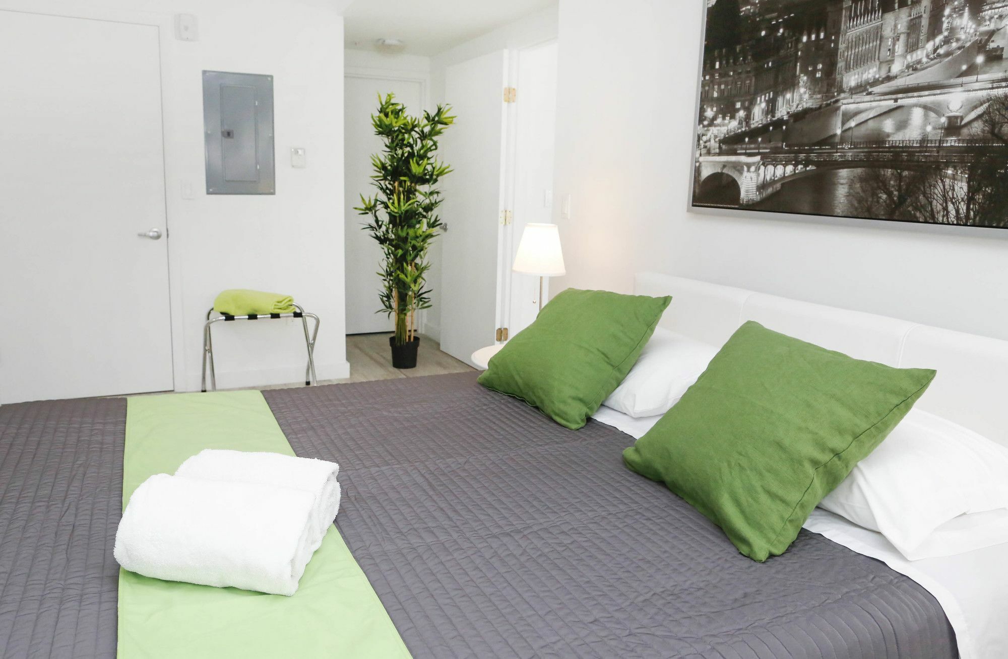 Miami South Apartment *