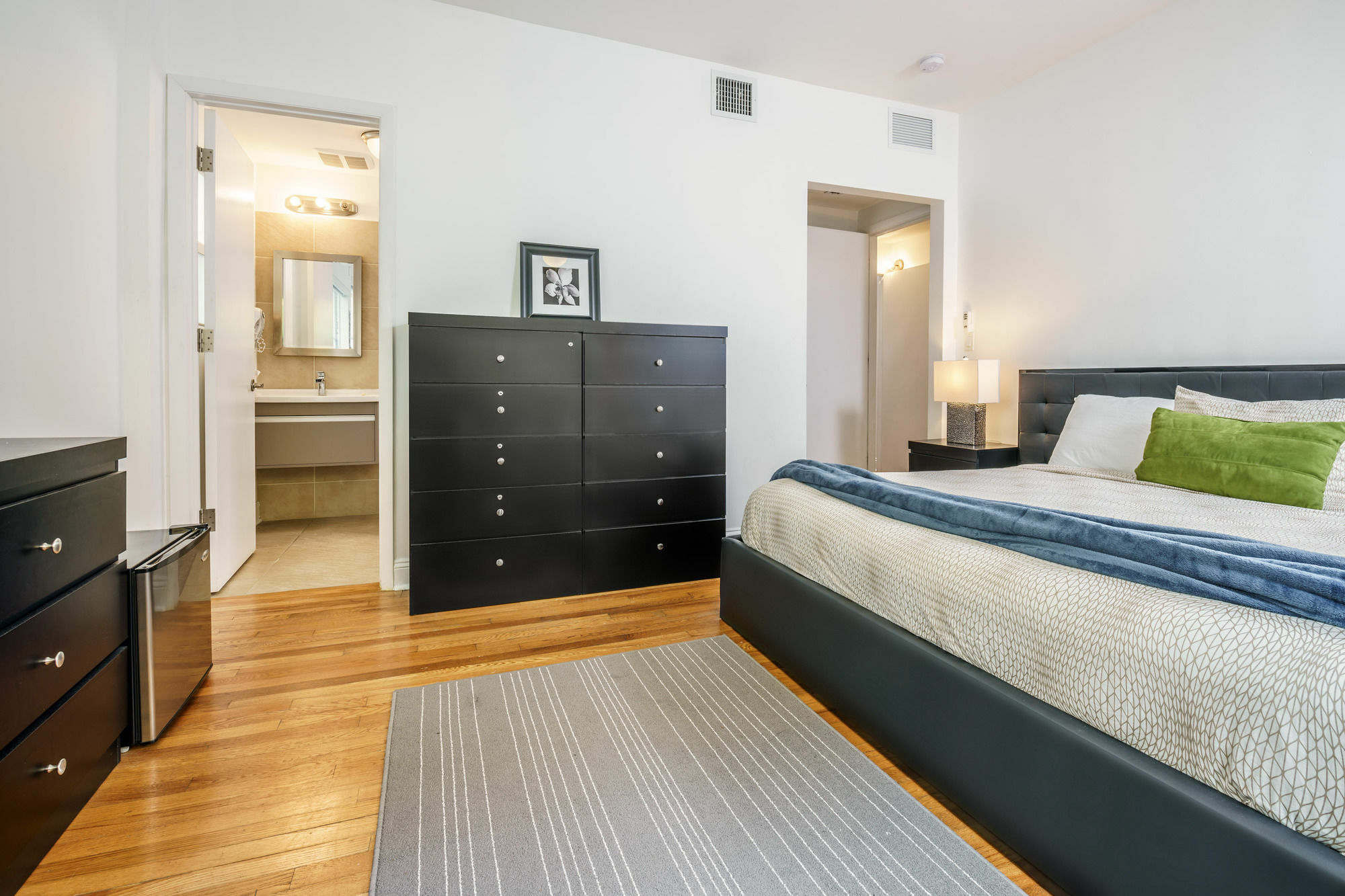 Aparthotel Chic At 3*