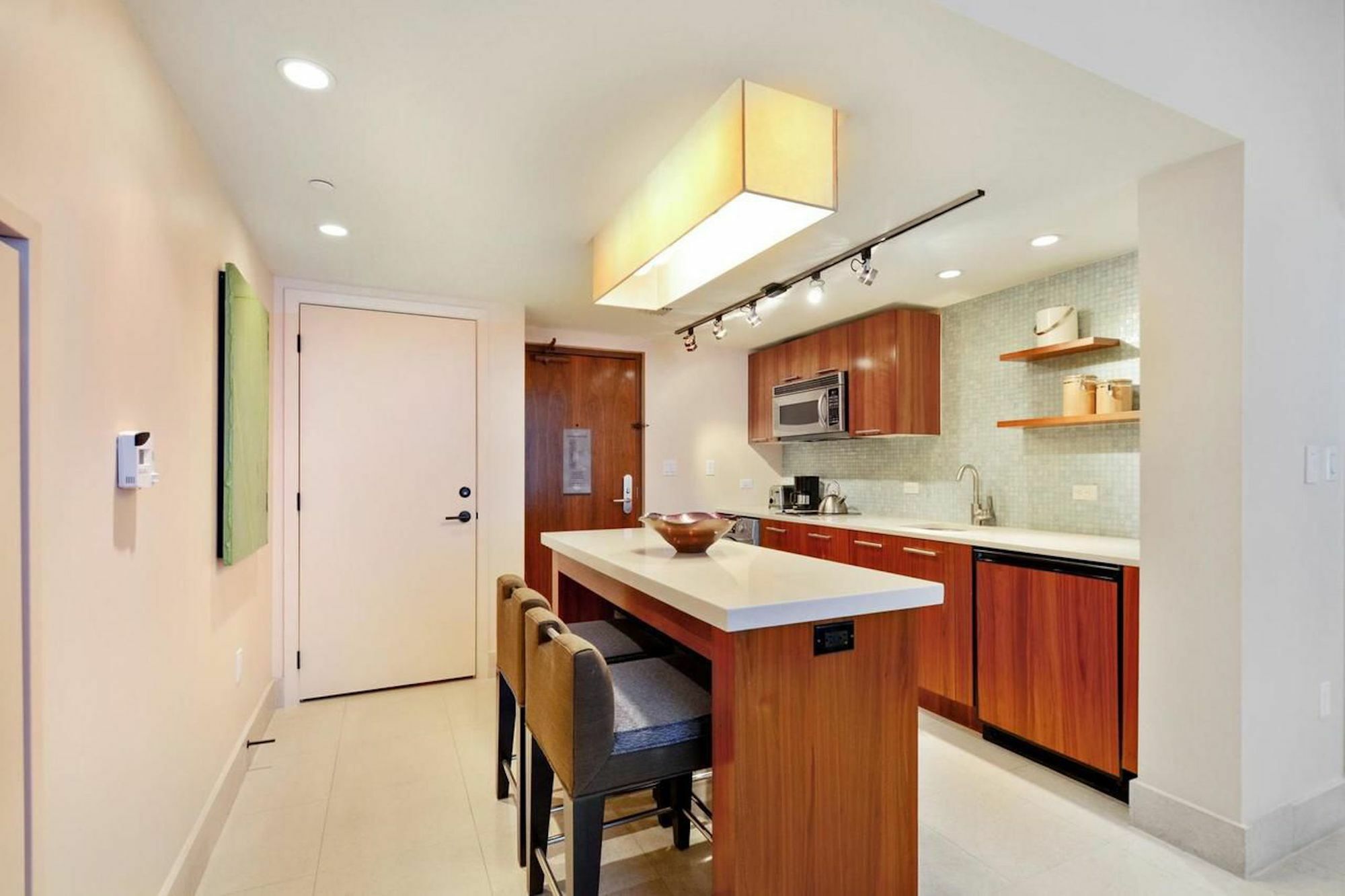 Oceanfront 2br In North By Sonder * Miami Beach