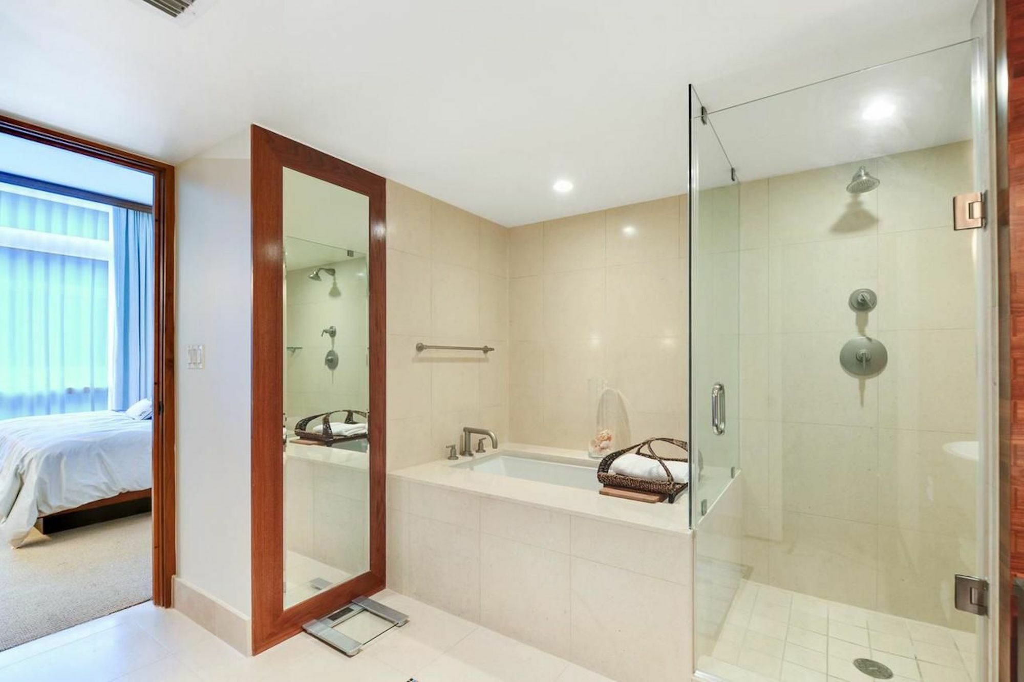 Oceanfront 2br In North By Sonder Apartamento Miami Beach