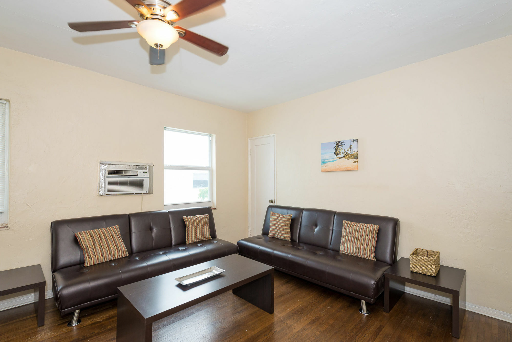 Park Sobe Apartment *