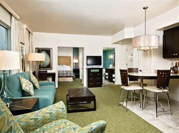 Hilton Grand Vacations At South 3* Miami Beach